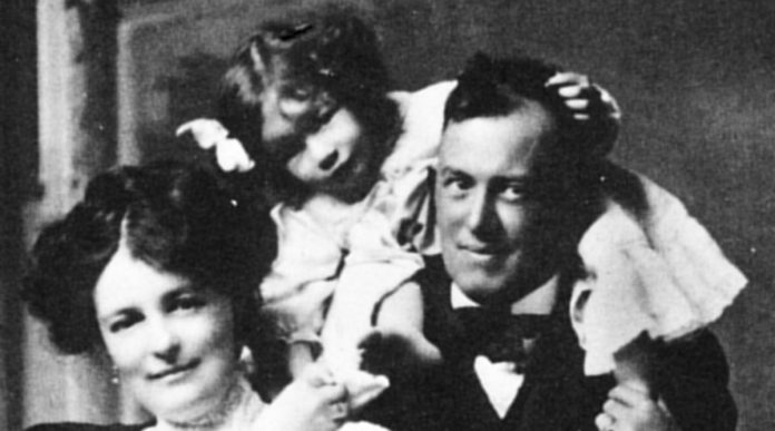 Familie Aleister Crowley