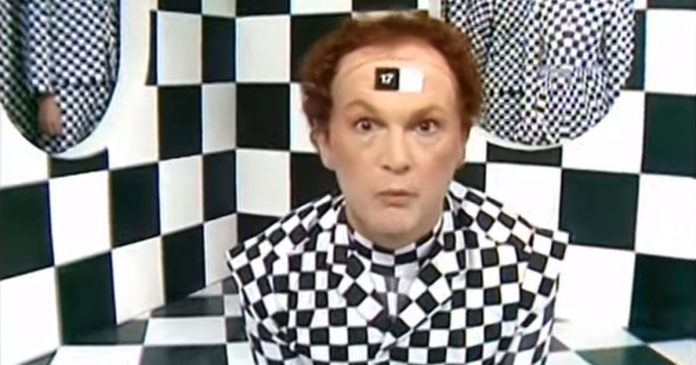 Mike Batt - Checker