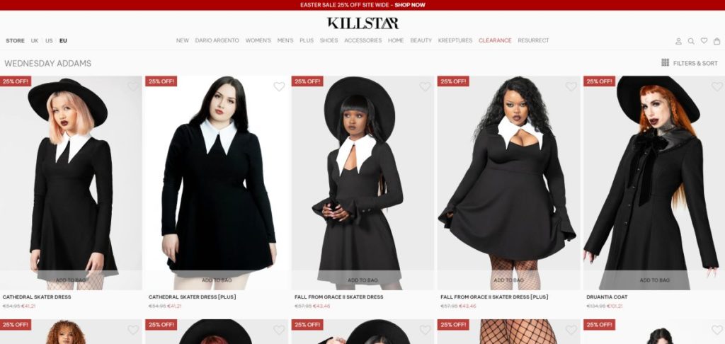 Ein Screenshot der Killstar Internetseite, auf dem Models das Wednesday-Addams-Outfit tragen